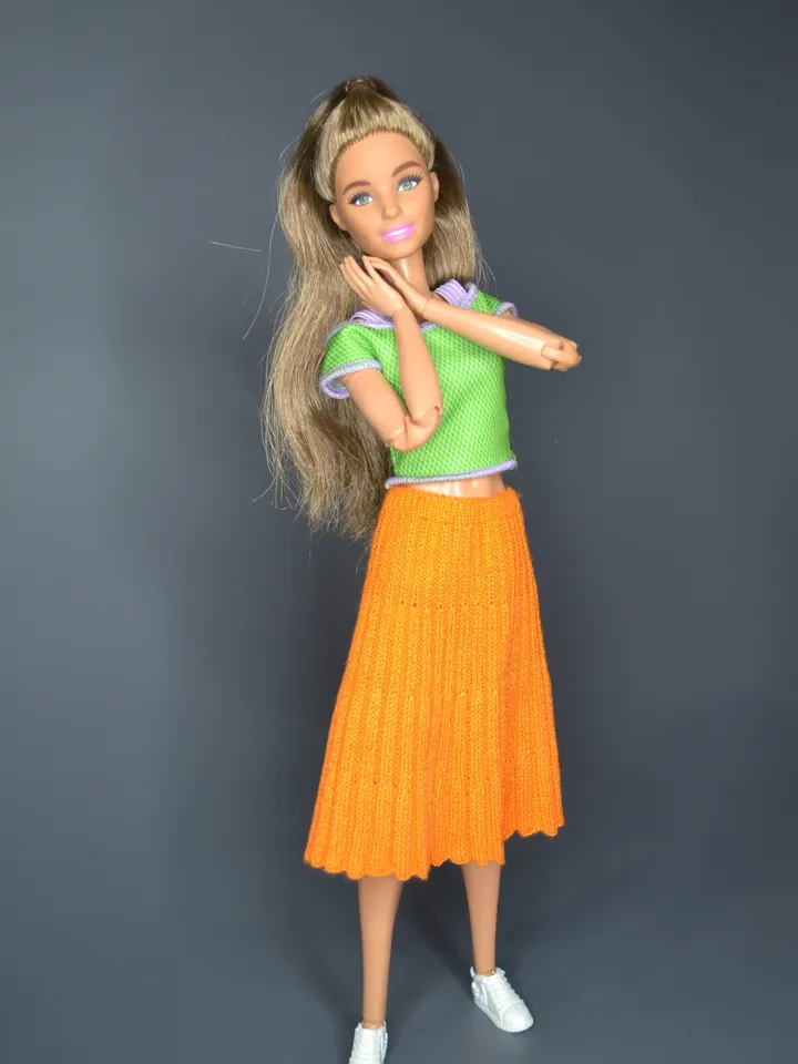 Skirt for Barbie dolls