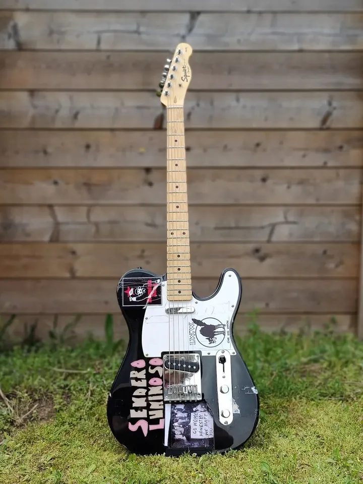 Tom Morello guitar stickers Sendero Luminoso Mau Mau uprising Fender Telecaster