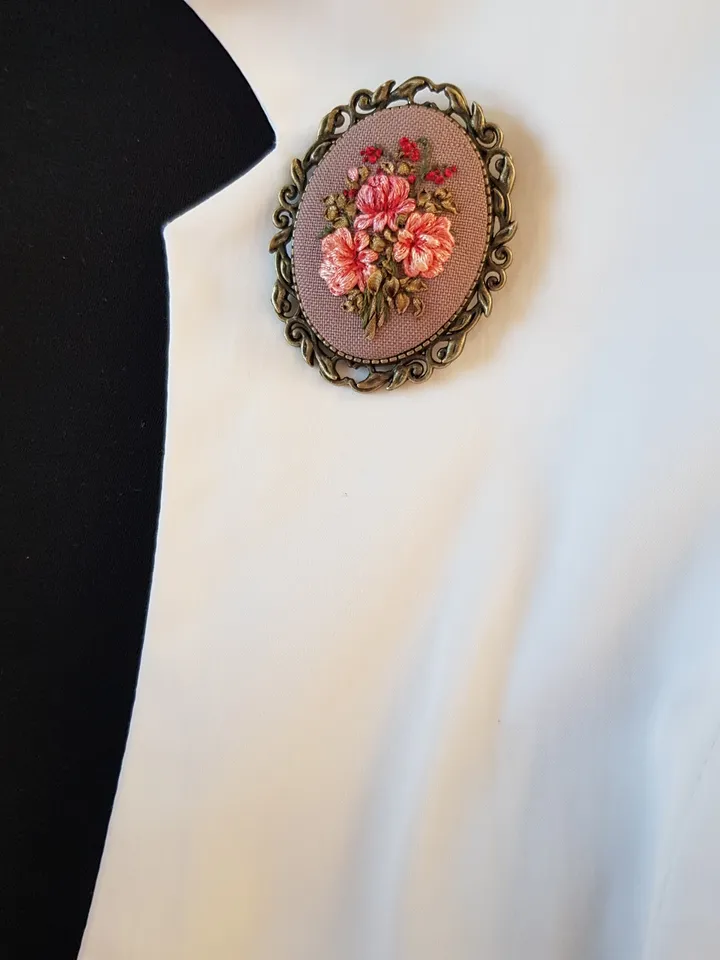 Hand embroidered brooch for her, embroidery jewelry, Mother day gift, ribbon embroidery,art.11