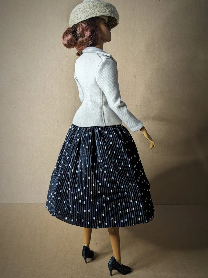 Handmade classic high fashion suit (jacket & skirt) for 16-inch Fashion Royalty dolls - FR16