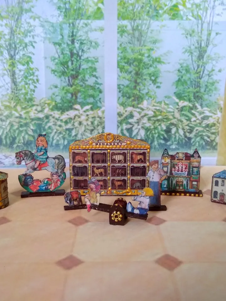 Set of little things for a dollhouse. Dollhouse miniature.1:12 scale.