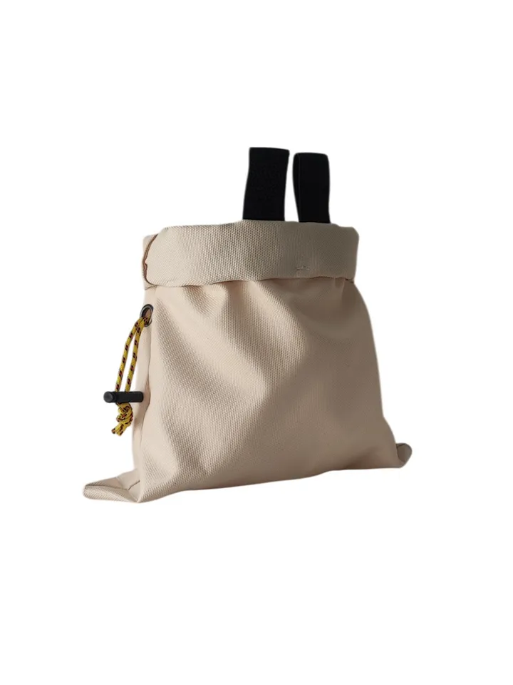 Chalk bag Flour for rock climbing and bouldering