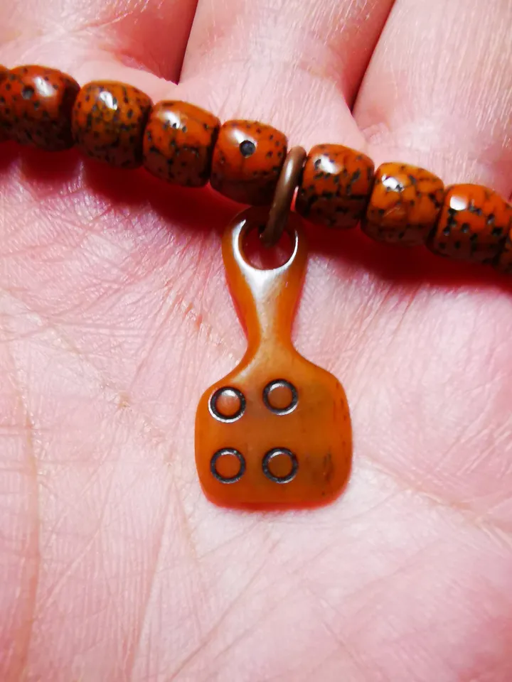 Yak Bone Carved Mantra Dot Mala Pendant,Bead Counter Clip, Prayer Bead Accessories,Gandhanra Tibetan Amulet