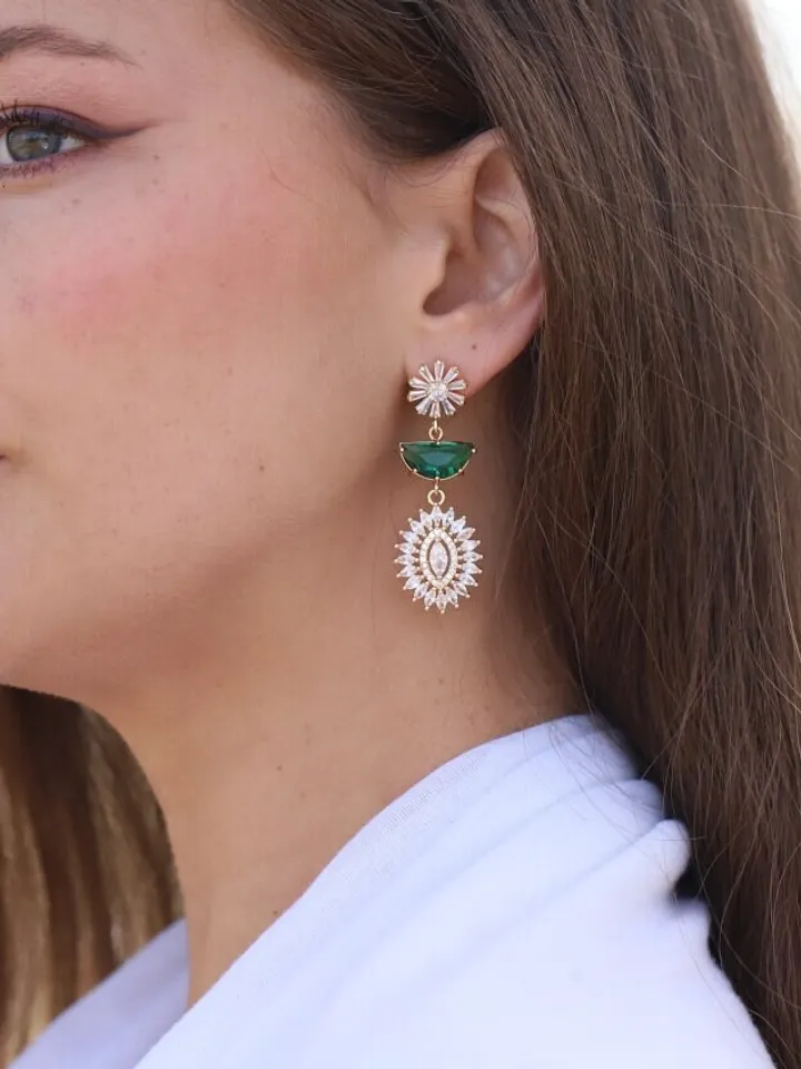 Emerald Green Gold Art Deco Wedding Earrings For Bride, Swarovski Crystal Vintage Boho Bridal Earrings, 1920s Flower Gatsby Wedding Earrings