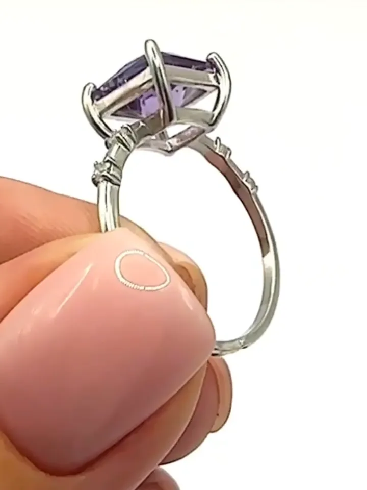 Women's ring silver 925 with amethyst and cubic zirconia