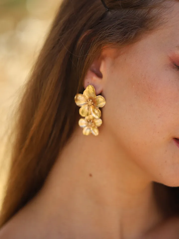 Boho Wedding Earrings, Champagne Gold Flower Bridal Earrings, Floral Chandelier Statement Wedding Earrings For Brides, Statement  Jewelry