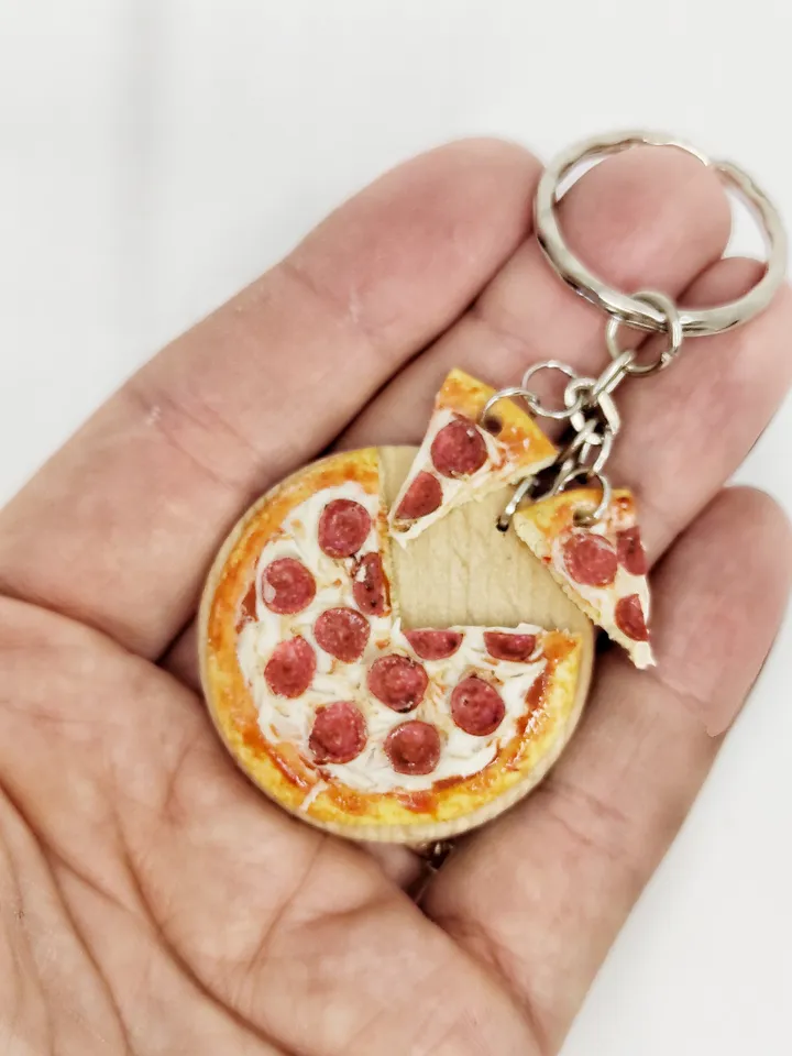 Keychain with decor, pizza accessory, gift for her, gift idea, exclusive keychains with decor, pizzas on a keychain