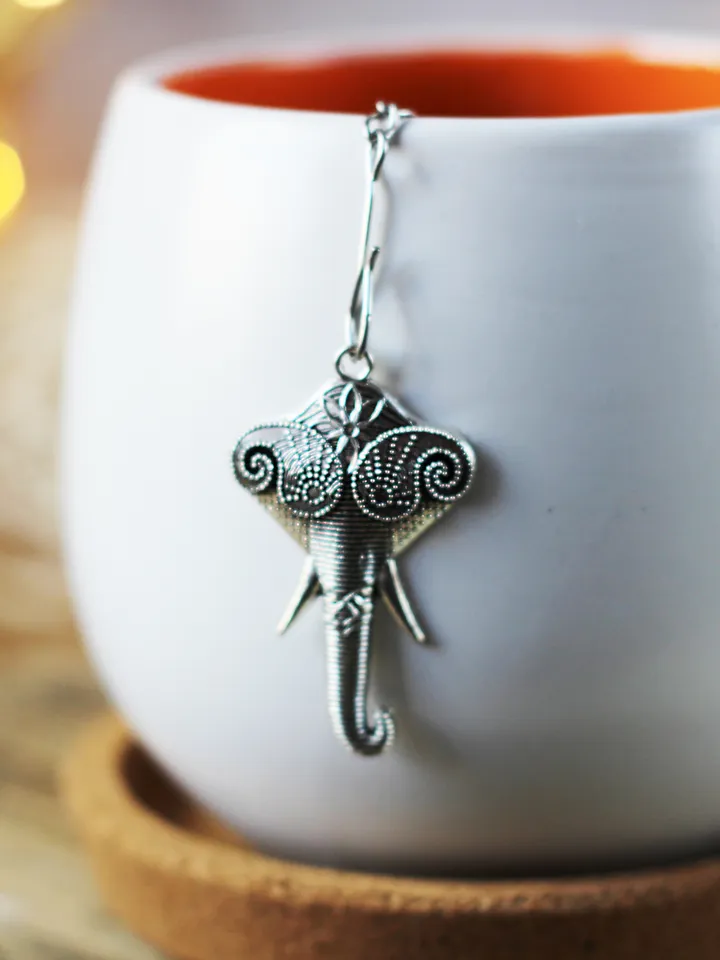 Elephant tea ball infuser for herbal tea, Tea infuser charm elephant, Tea Strainer elephant pendant, loose leaf tea