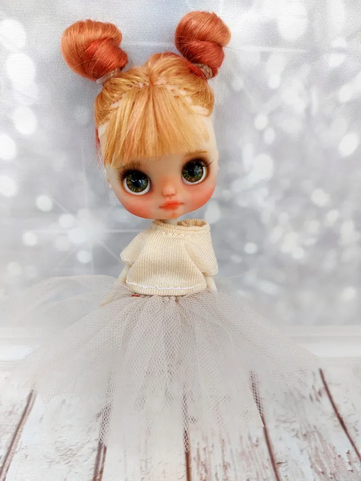 reserve. Adorable little doll. Red-haired Petite Blythe with green eyes