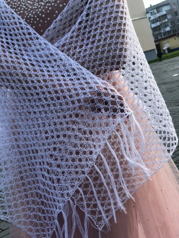 White bridal cape,wrap.Wedding cape for bride,Merino wool shawl for woman,Hand knit scarf,21st birthday gift for her