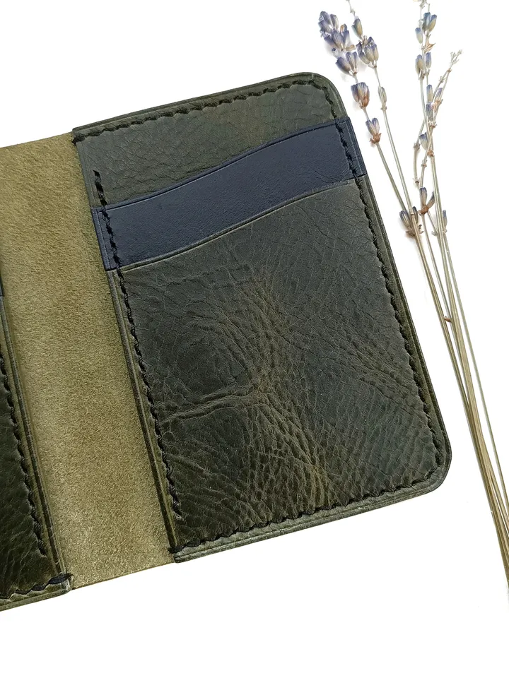 Pattern of a leather cardholder wallet for cards in PDF format with 4 mm steps. Pattern of a leather mini wallet.