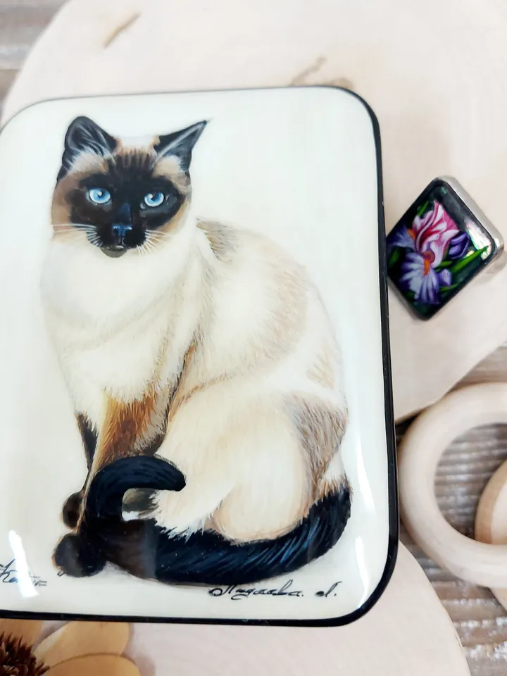Nice Russian lacquer box "Siamese cat. Pet" Hand painted miniature, jewelry box, Gift for cat lovers, Art gift Fedoskino. New year's gift