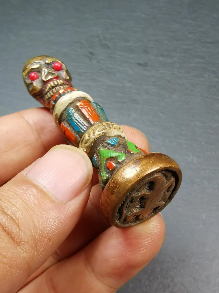 Gandhanra Tibetan Buddhism Seal Stamp Amulet - Unique Gecko Pattern Citipati Skull Design | Authentic Artisan Craft from Tibet