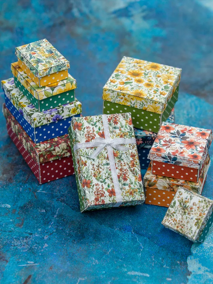 TEMPLATE Miniature vintage boxes for 1:12 scale dollhouse