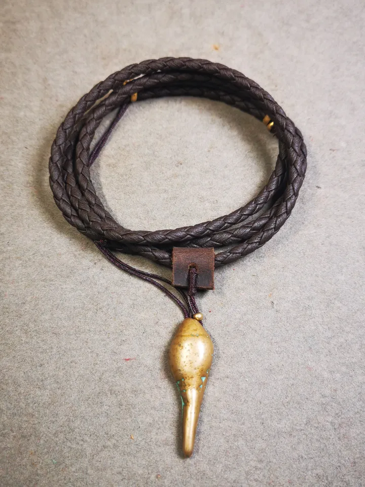 Gandhanra Handmade Small Shankha(Divine Conch) Badge,Tibetan Buddhist Protective Amulet Pendant,Made of Lima Brass