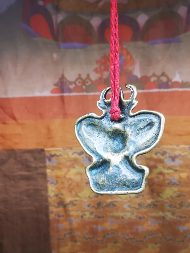 Gandhanra Antique Tibetan Buddhist Amulet Garuda,Garula,Suparna,Golden-winged Bird Pendant,Made of Bronze,80 years old