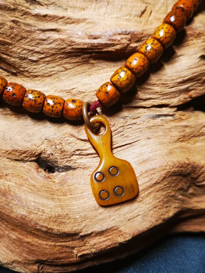 Yak Bone Carved Mantra Dot Mala Pendant,Bead Counter Clip, Prayer Bead Accessories,Gandhanra Tibetan Amulet
