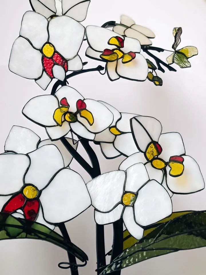 Stained Glass of Snow White Orchids, Snow White Orchid Stained Glass, Stained Glass Artwork: Snow White Orchids, Snow White Orchid Glass Artwork, Snow White Orchid Stained Glass Design, Snow White Orchids in Stained Glass