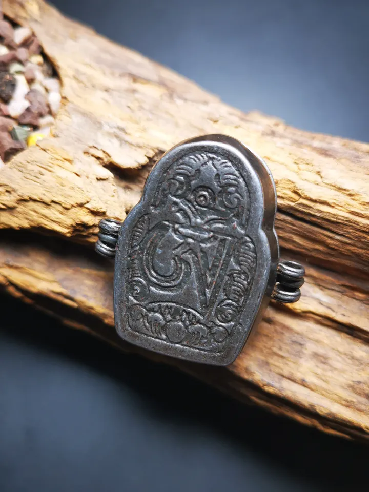 Gandhanra Antique Handmade Gau Ghau Shrine, Mini Tibetan Buddhist Altar Amulet Pendant