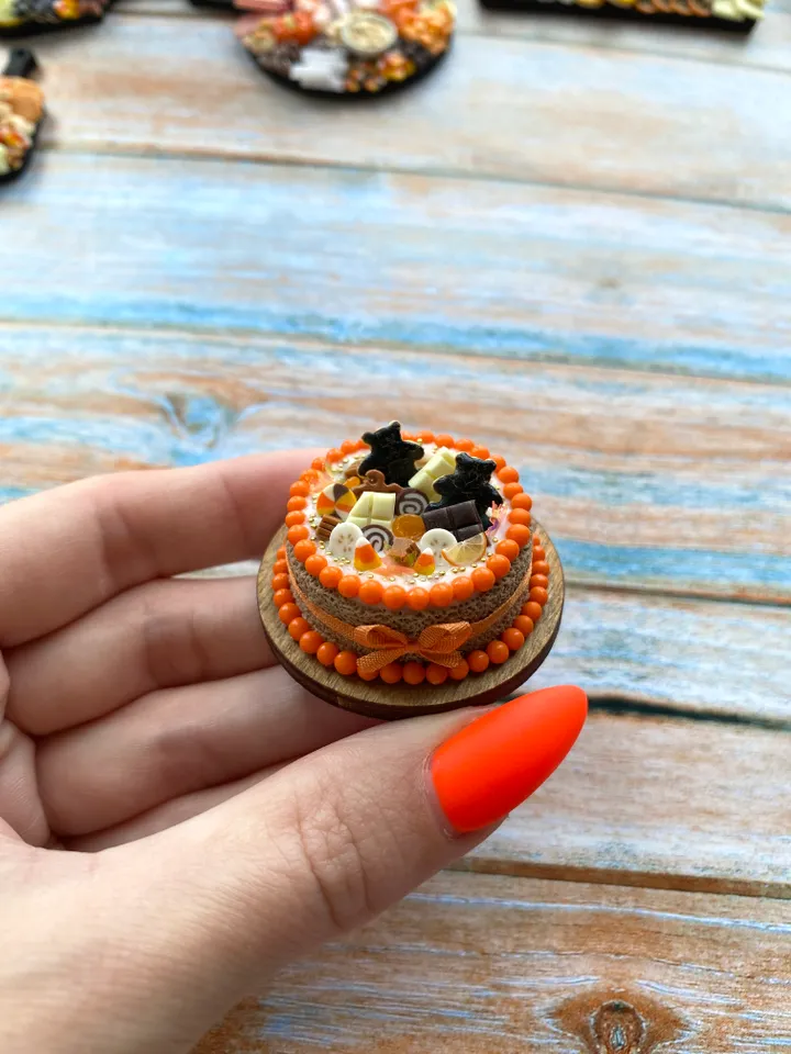 Miniature Halloween Cake with Polymer Clay for Dollhouse Souvenir