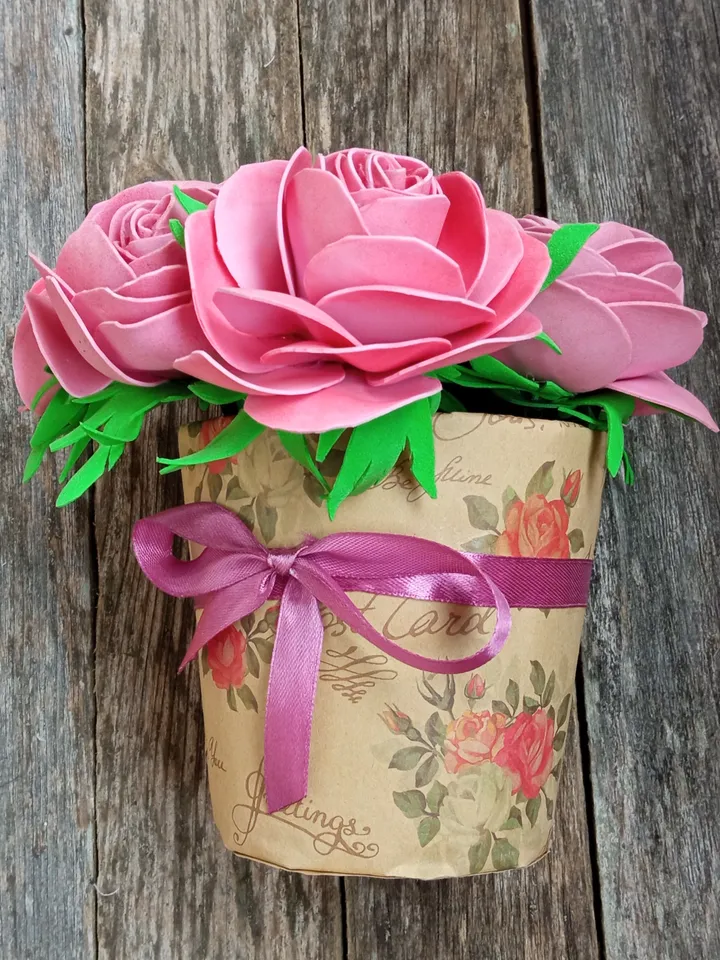 Bouguet artificial flowers/handmade roses in box/flowers art bouquet/gift for her/Valentine's Day/birthday gift/grandma