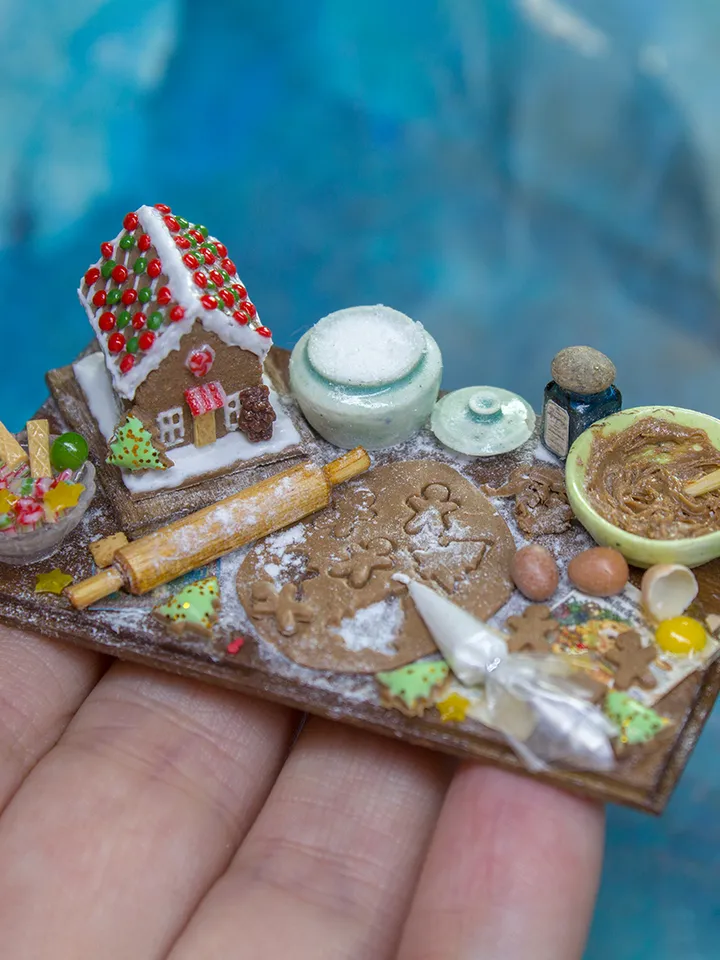 MINIATURE gingerbread house kit on a board 5
