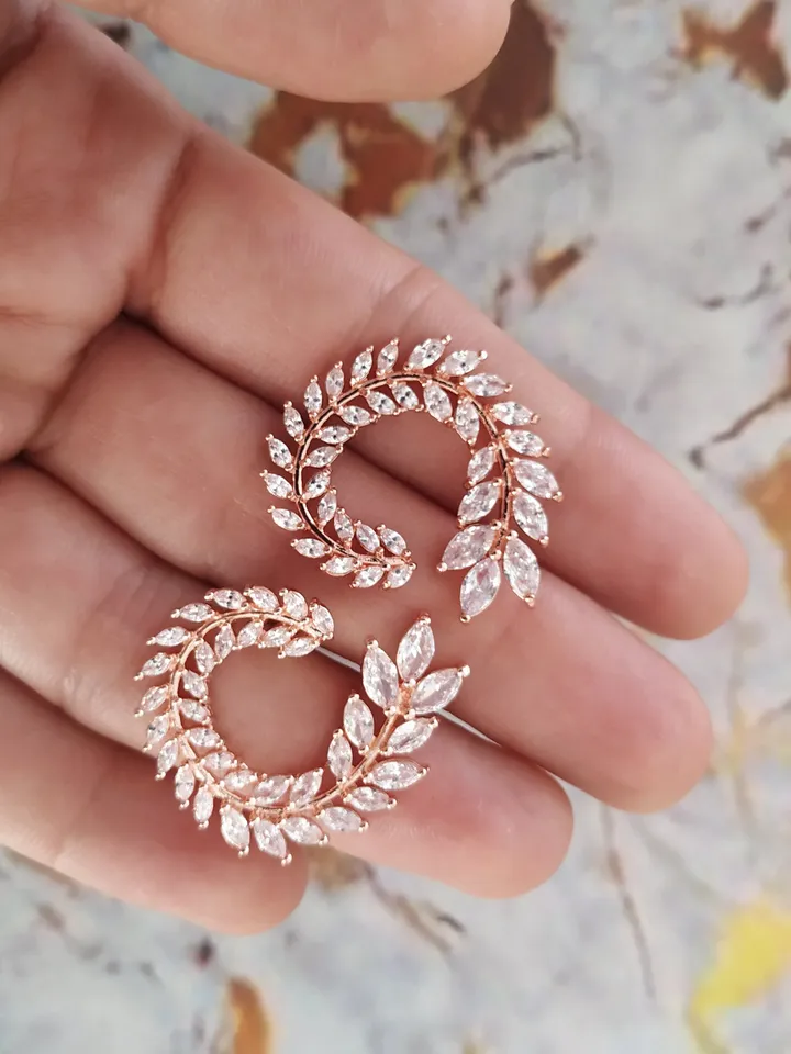 Full Cubic Zirconia Stud Wedding Earrings For Brides, Bridal Dangle Earrings, Swarovski Crystal Bridal Earrings, Vintage Style Bride Jewelry