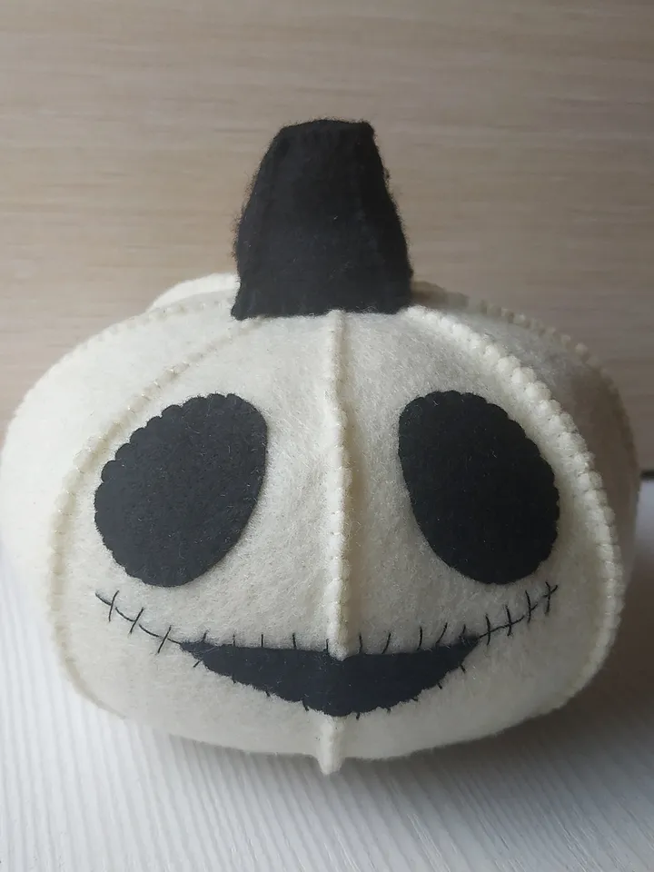 Halloween pumpkin, Halloween ornament, plush pumpkin toy, Halloween décor, Halloween gift, pumpkin home farm décor, pumpkin gift party favors, Halloween decoration, autumn thanksgiving