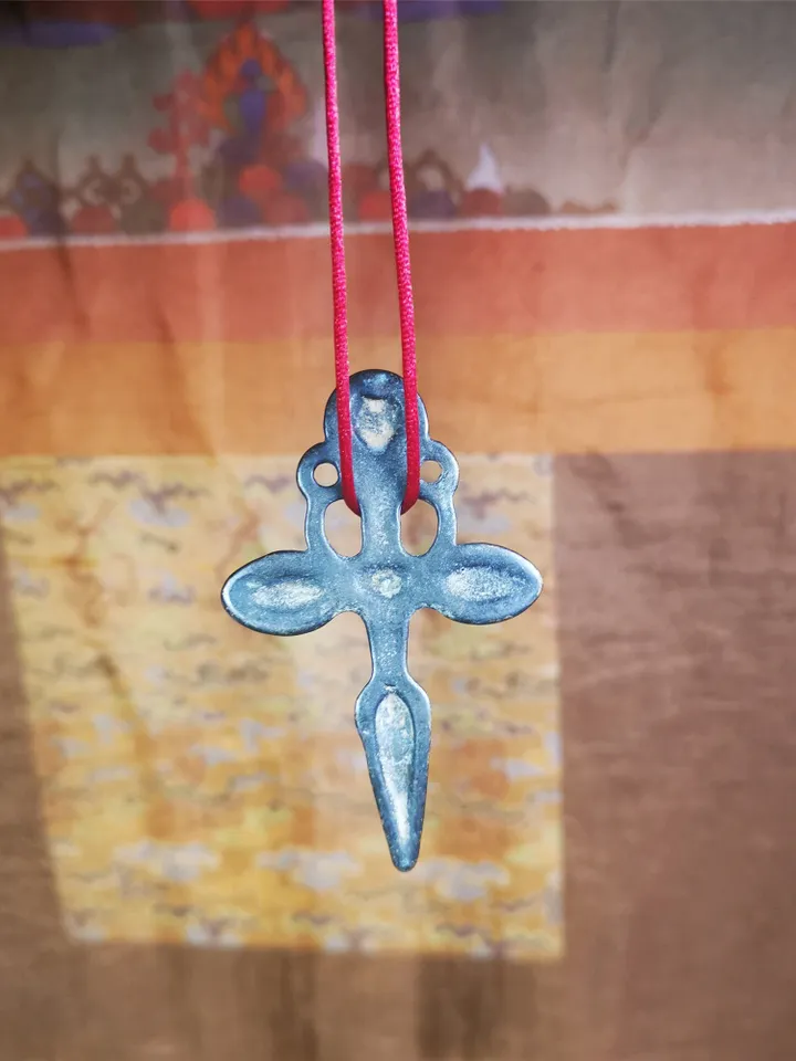 Gandhanra Vintage Phurba Amulet,Kila(Dorje Phurba) Pendant,Tibetan Budhist Ritual Implement,made of Thokcha,2.6&quot;,60 Years Old