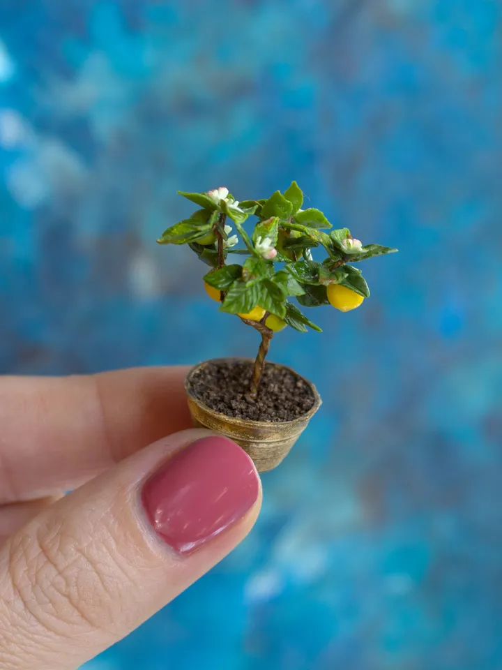 MINIATURE Lemon tree in a ceramic pot 1 | Dollhouse miniatures