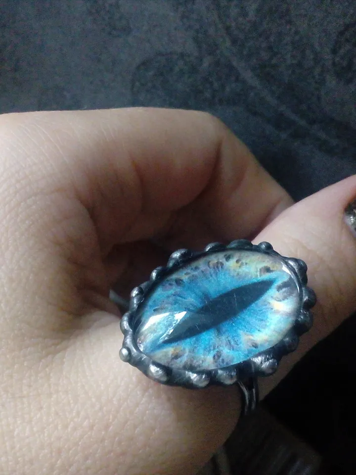 Chunky evil eye blue stained glass ring, Third eye witch ring, Halloween Cat eye ring, Dragon eye bijouterie