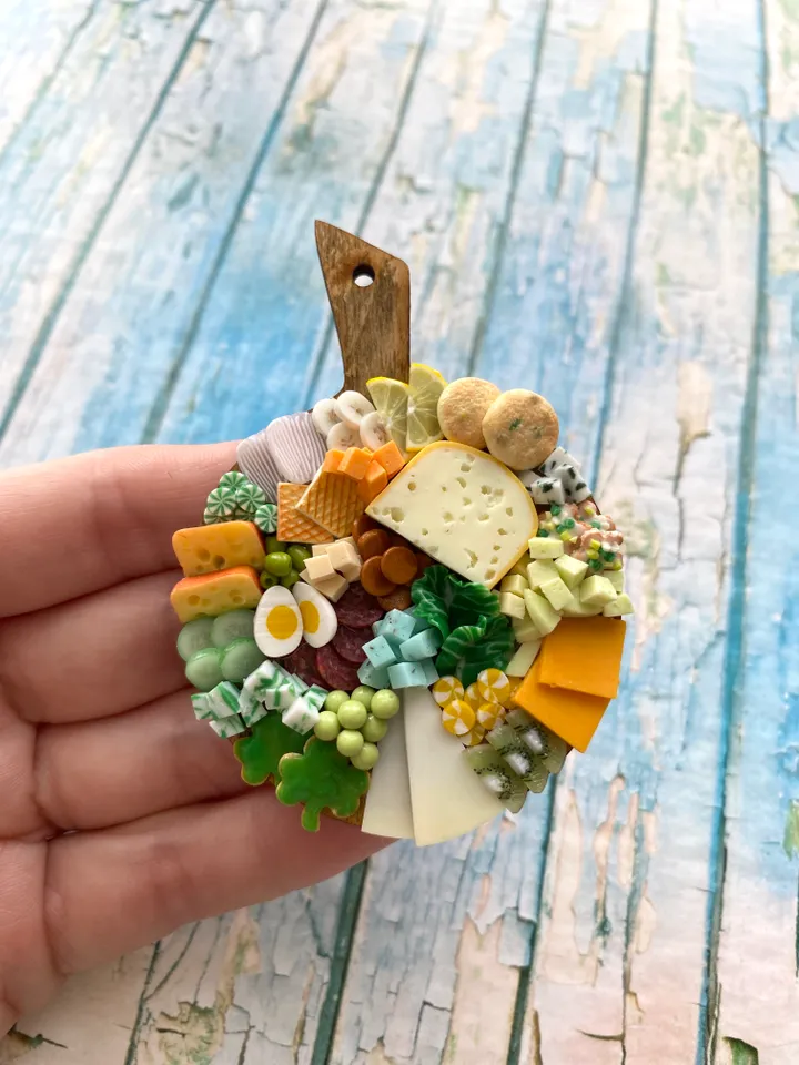 Magnet Miniature St Patrick Day Board with Polymer clay Souvenir