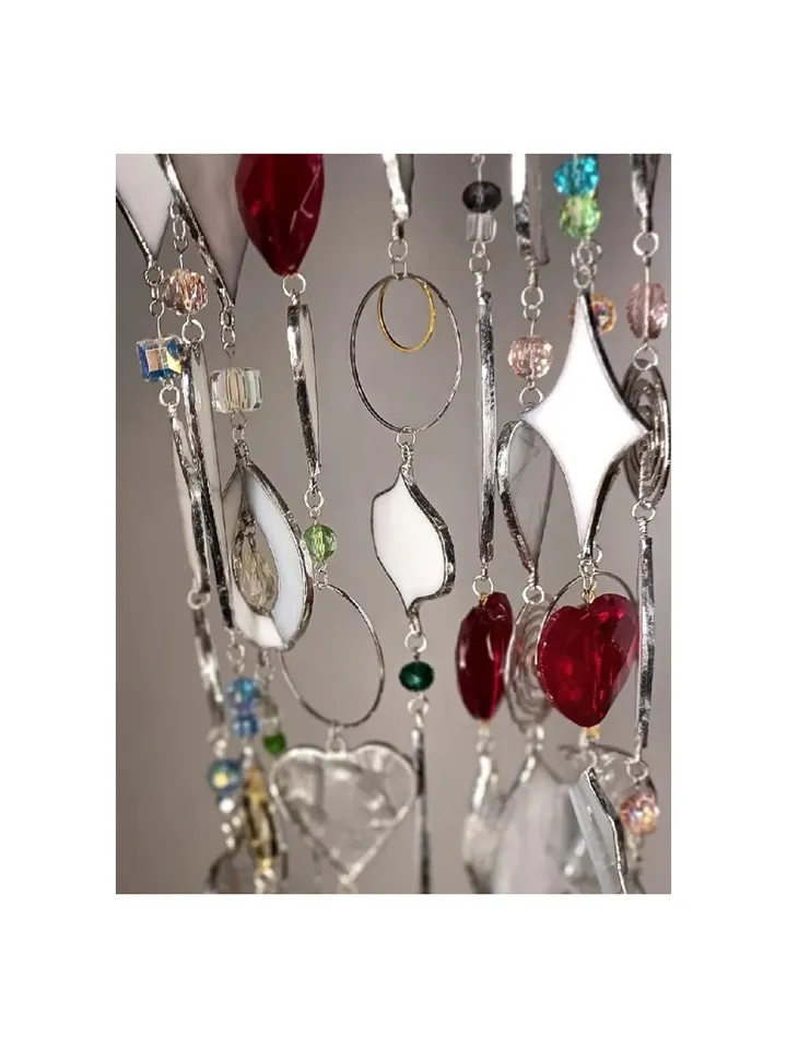 Snow-White Garland with Mother-of-Pearl Leaves and Dimensional Hearts, Pearl Whisper Suncatcher Garland, White Glass Garland with Mother-of-Pearl Leaves and Hearts, Handmade Tiffany Glass Garland with Iridescent Details,Elegant White Stained Glass Hanging