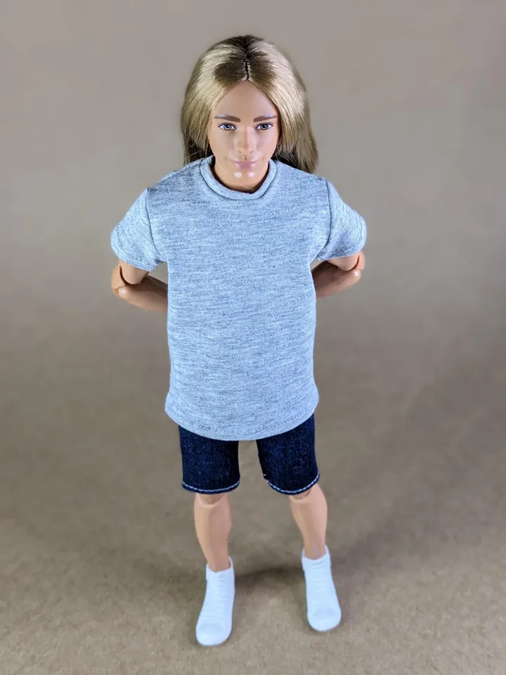 Light gray T-shirt for 12-inch fashion male dolls