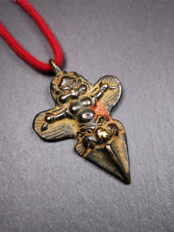 Gandhanra Antique Tibetan Buddhist Amulet Pendant - Garuda - The Golden-Winged Bird, Crafted from Thokcha,Size 2.56" * 1.73"