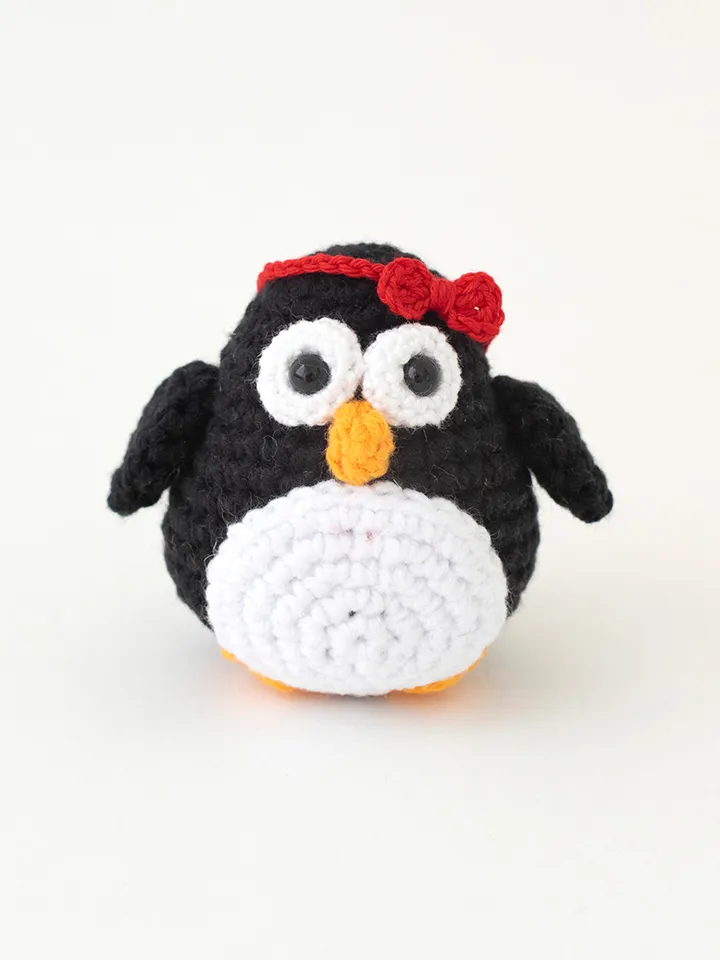 Stuffed penguin with bow tie Christmas gift idea, crochet penguin, cute little penguin figurine, miniature penguine toys