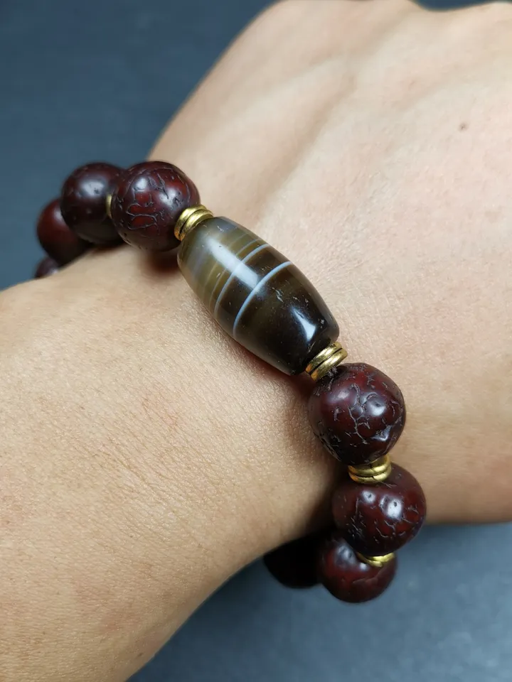 Gandhanra Antique Tibetan Striped Agate Bead Wrist Mala, Bodhi Seed Beads Bracelet,Diameter 2.5 inches