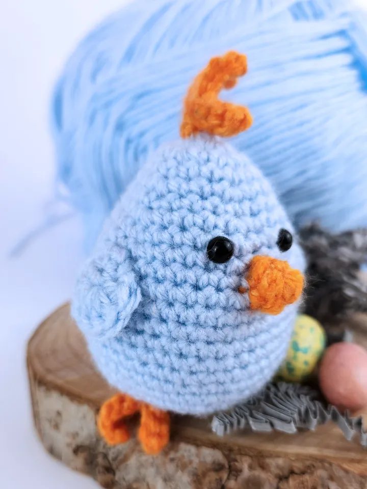 Beginner-Friendly Easter Chick Crochet Pattern - Charming Table Decoration