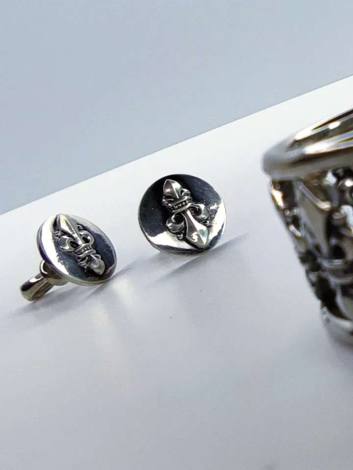 Earrings studs - Fleur de lis - Heraldic Lily
