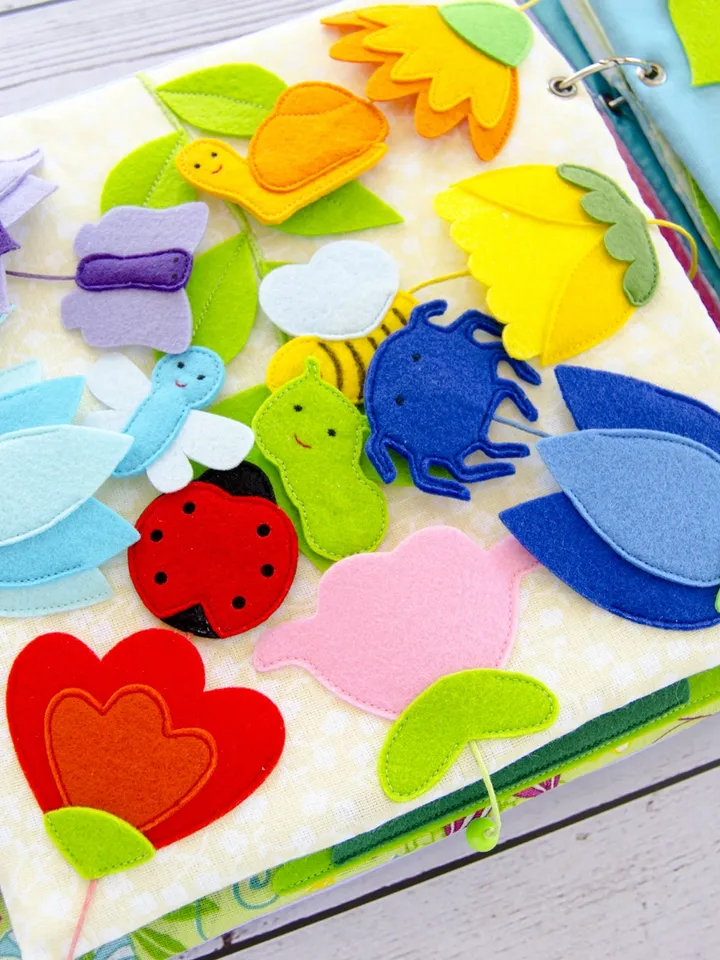 Quiet book page, Flowers and insects, PDF sewing pattern, SVG files