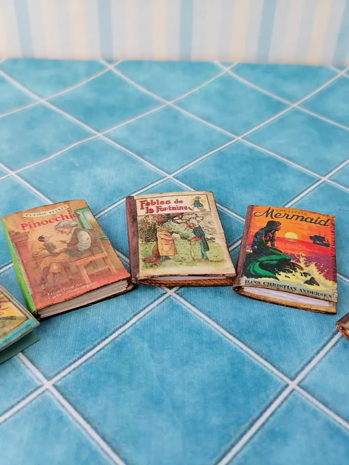 Dollhouse book set in 1:12 scale. Handmade.