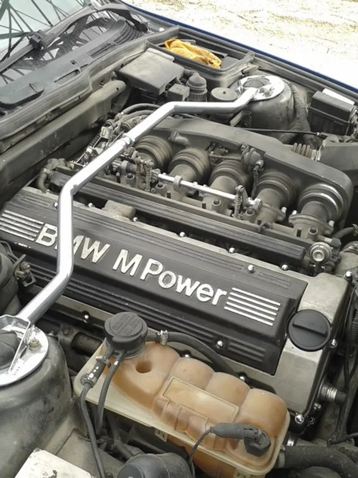 RTP Front tower Bar universal type engine for BMW e34 brace