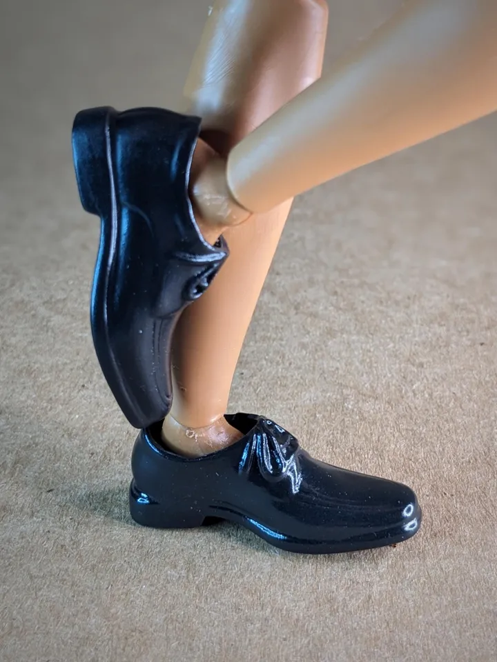 Classic black shoes for 1/6 scale male dolls