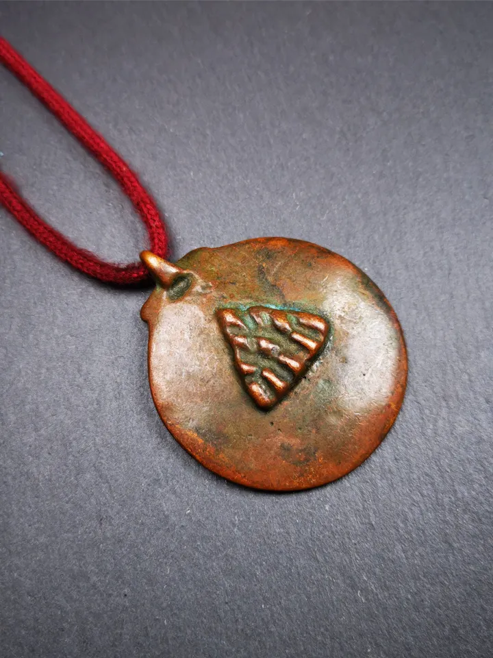 Gandhanra Acient Tibetan Buddhist Amulet,Melong Mirror,Calendar Badge,SIPAHO(srid pa ho),Unique 2 Sided Pattern,1.89&quot;
