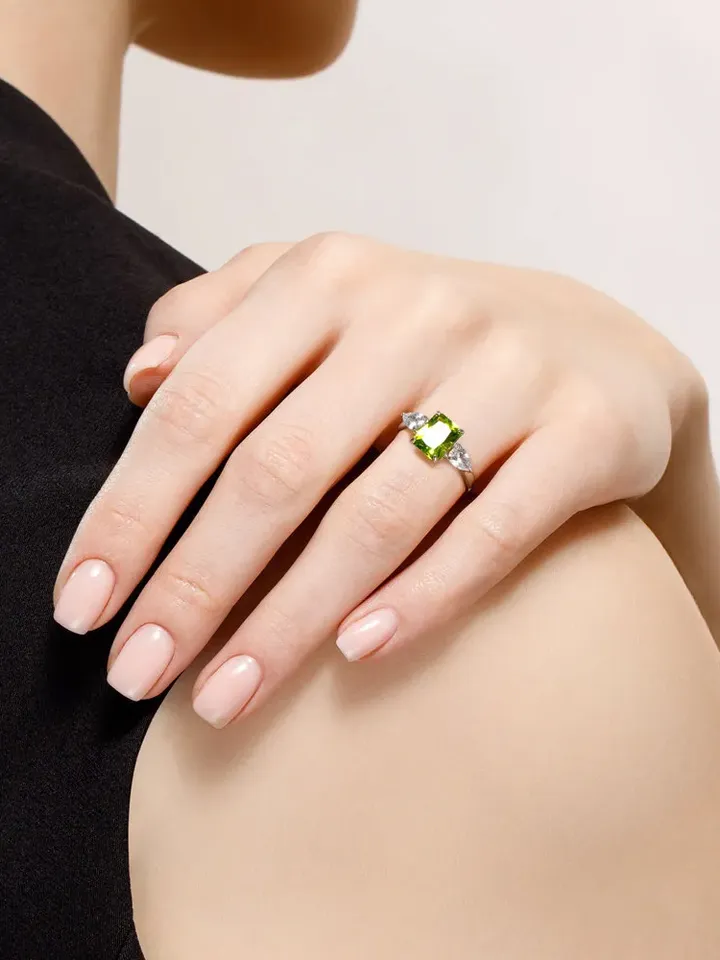Silver ring for women 925 assay value with sitall and cubic zirconia stones