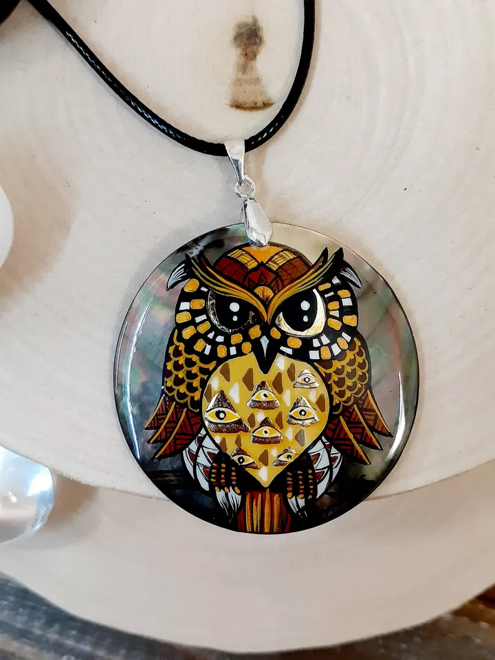 Pearl pendant necklace: Eagle Owl in style of Gustav Klimt • Awesome bird pendant for stylish women • Mystery Halloween owl amulet for witch