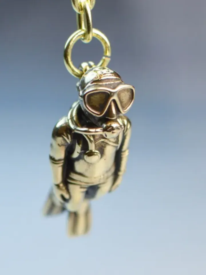 Gift for a diver. Keychain - scuba diver