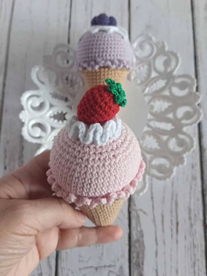 Crochet ice cream,pretend play,toy food ,Strawberry ice cream, children kitchen