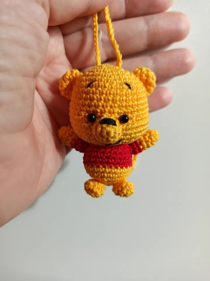 Crochet car hanging bear winnie,cute car accessories for women, keychain Winnie