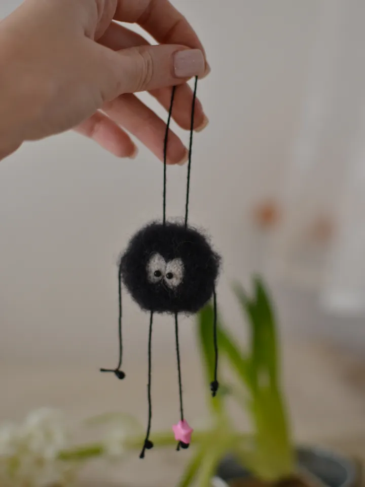 Anime keychain, susuwatari chernushka, my neighbor totoro, ghostwalkers